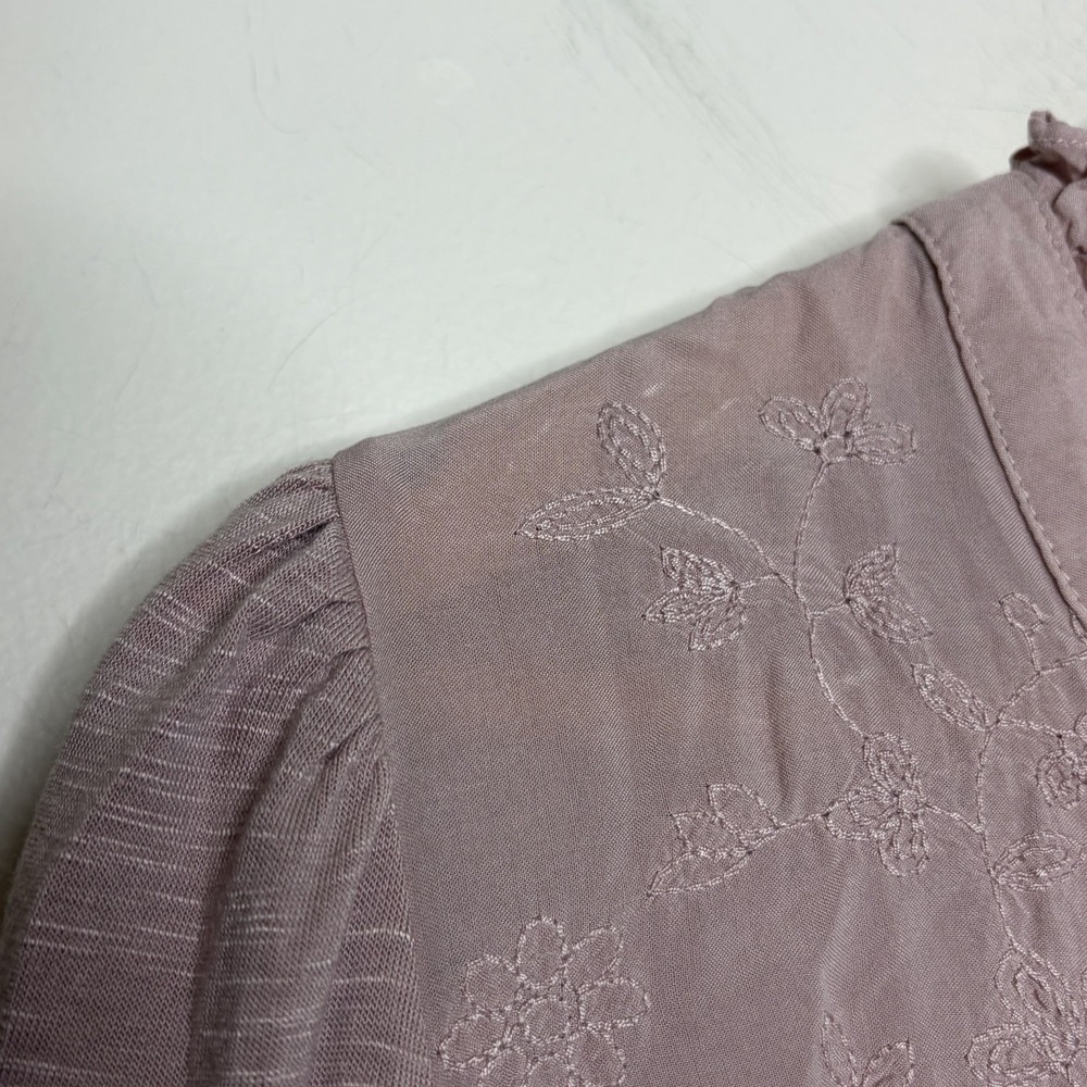 Democracy Embroidered Boho Top Mauve Lavender Womens L Pastel Stretch Sheer - Picture 3 of 6